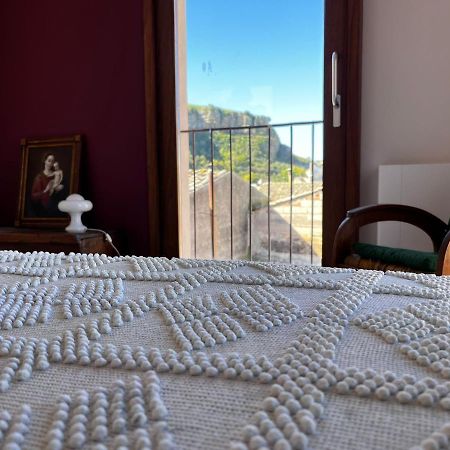 Palazzo Triolo - Dimora Di Charme Bed & Breakfast Corleone Dış mekan fotoğraf
